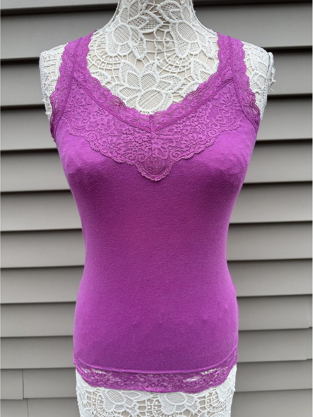 Mossimo Supply Co Purple Lace Trim Tank Top